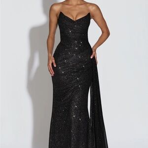 Elegant Black Strapless Evening Gown